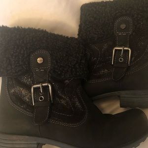 Earth origins black 7.5 boots